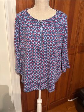 Valerie Steven’s Relaxed Blue & Pink Geometric Peasant Tunic